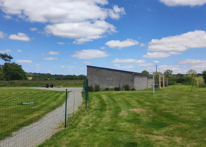 Broceliande Calme Breton, Spa, Wifi, Amazon-Disney Tv, 4 Lits, Freebox Revolution,Draps, Cafe, The