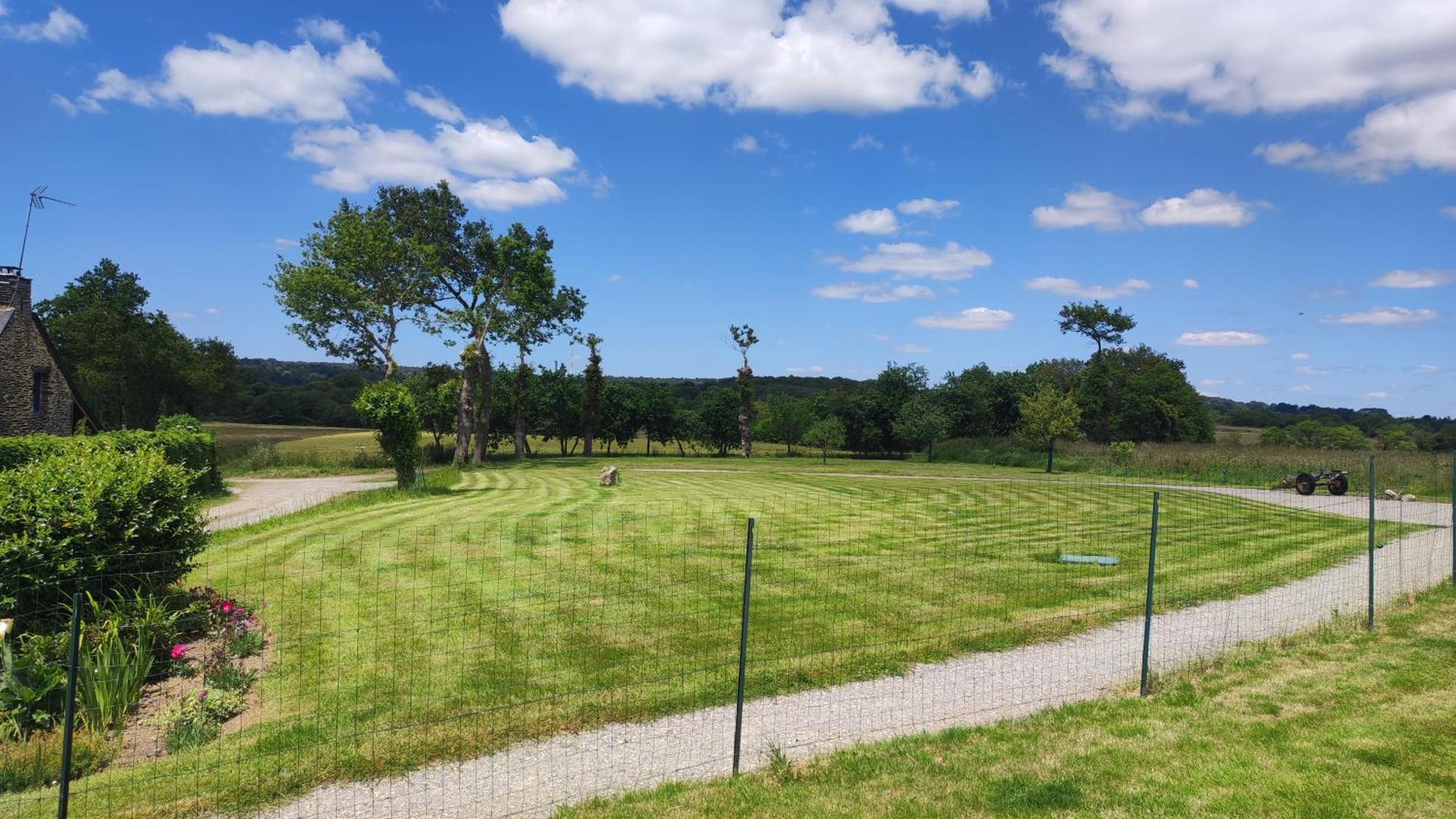 Broceliande Calme Breton, Spa, Wifi, Amazon-disney Tv, 4 Lits, Freebox Revolution,draps, Cafe, The *